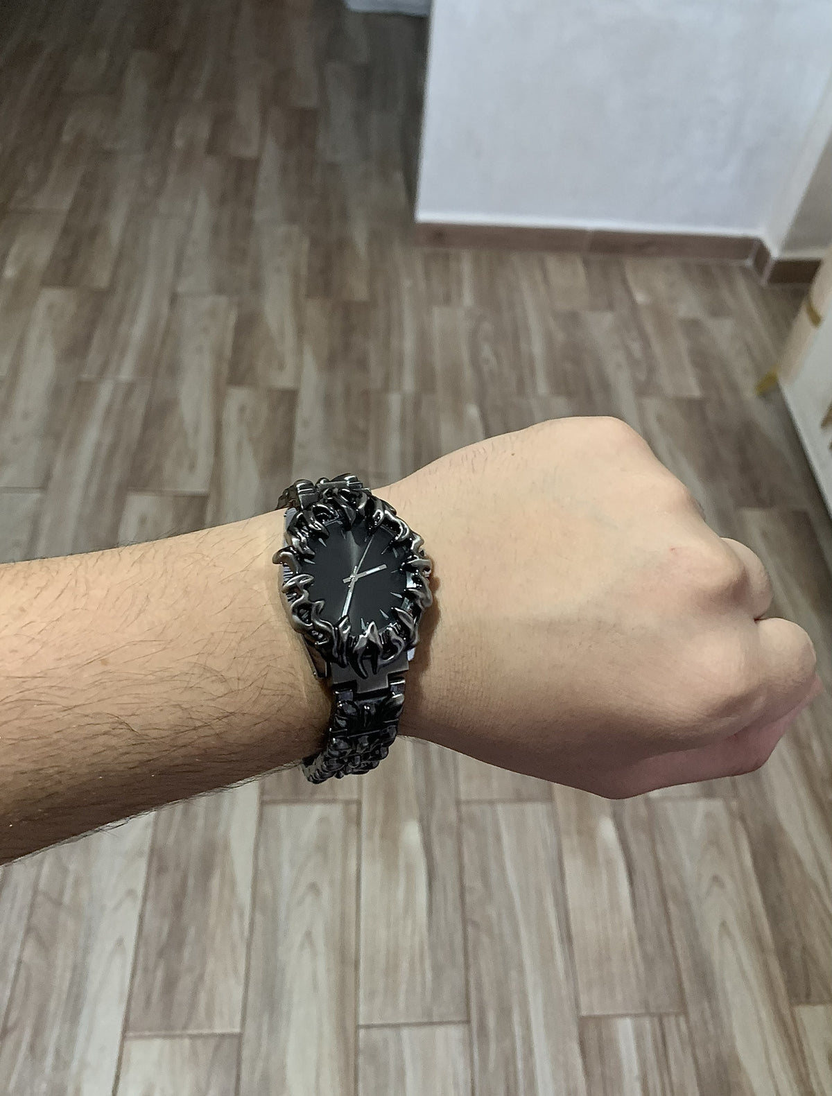 Black Vampire ساعة يد